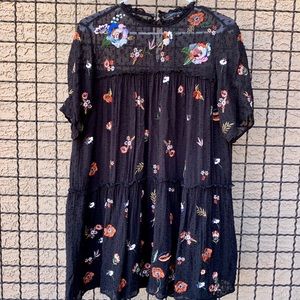 🚨SOLD🚨Zara Short Embroidered Dress